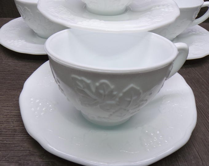 2602 Indiana Glass Colony Milk Glass Harvest Grape 8 pc Set 4 Cups & 4 Saucers - Great Condition