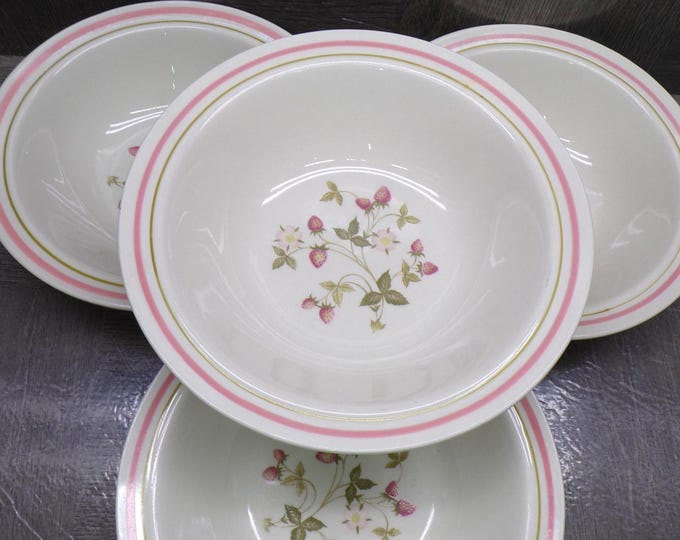 2603 Newcor Stoneware #5001 Strawberry Patch Vintage7" Cereal Bowls Set of 4 - Good Condition Light Scratches