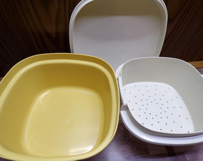 2511 Tupperware Vintage 9"x9"x5" Square Container Steamer Set #888-9 Harvest Gold Yellow w/ Almond Strainer, & Lid - Great Condition