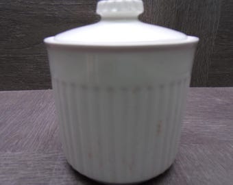 2608 Johnson Bros Athena Ironstone Vintage 3.5" Fluted Ribbed Sugar Bowl with Lid