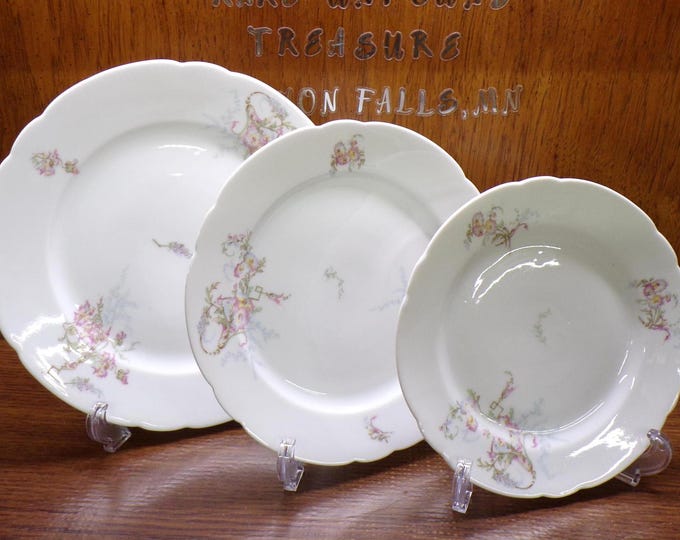 2501 Leonard Vienna Austria Pink Floral Scalloped Edge Vintage Porcelain Dinnerware - Great Condition Choose from List: