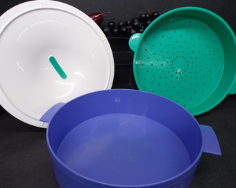 2509 Tupperware 3 Pc Microwavable Steamer 3221A-2 7.25'' Retro Color Blue Green with White Lid - Great Condition