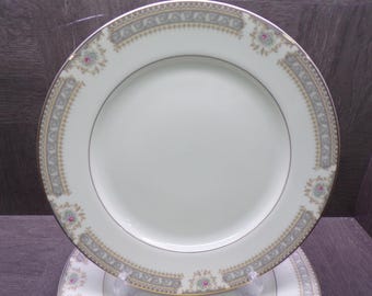2606 Mikasa Fine Ivory China M2002 Richelieu 10.75" Dinner Plates Set of 4