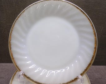2605 Anchor Fire-king 7.5" Vintage Milk Glass Swirl Lunch / Snack Plates Gold Rim Set of 5