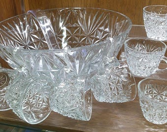 2503 Anchor Hocking Arlington Punch Bowl 26 pc Vintage Set- 6 qt Bowl, Plastic Ladle, 12 Hooks & 12 Cups- Great Condition