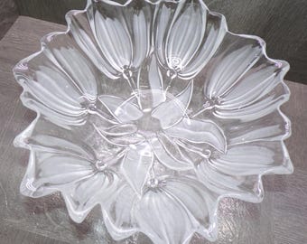 2605 Mikasa Home Beautiful Tulip Time 12" Vintage Hostess Bowl Frosted Flower Centerpiece Bowl