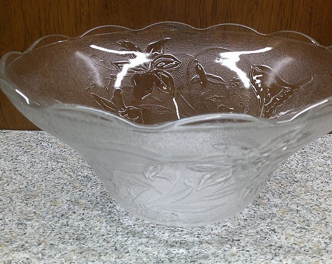 2407 KIG Glass Malaysia Carnation Punch Bowl/ Salad Bowl Beautiful Vintage 12.5" Textured Glass w/Embossed Lillies - Great Condition No Cups