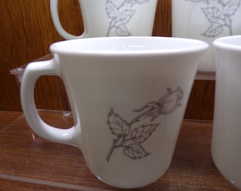 2504 Corelle Solitary Silver Rose 10 oz Coffee Cups Set of 4 - Great Condition