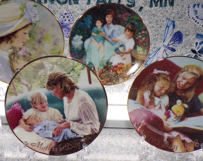 2206 Avon Mother's Day Collectors Plates Set of 4 Vintage 5" - 1997, 1998, 2000, 2001 - Great Condition