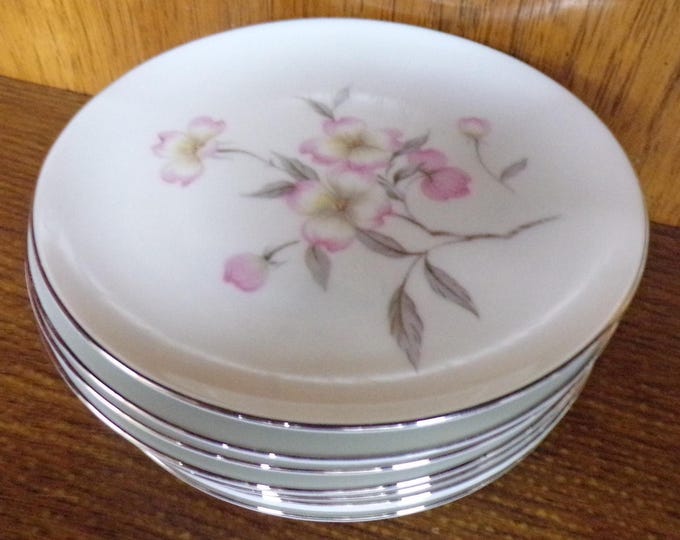 2505 Sango China Dogwood Vintage 6" Bread / Dessert Plates Set of 8 Pink, Grey, White Floral - Great Condition