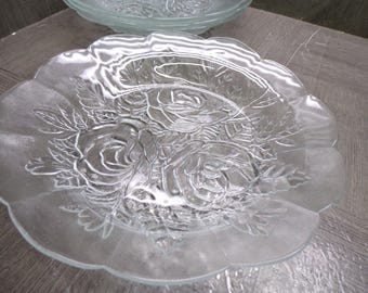 2609 Pasari Crystal Livia 9" Vintage Textured Tempered Pasta Coupe Bowls Set of 4 Embossed Roses