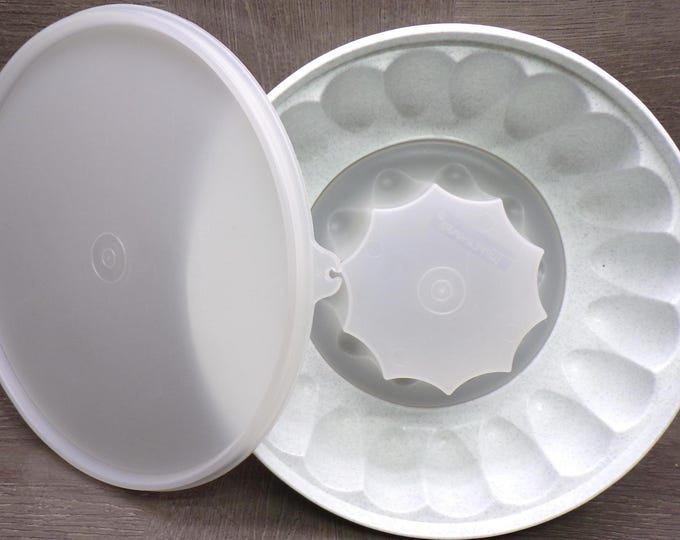 2602 Tupperware Jello Mold Ice Ring 9.5" 3 pc Vintage Holiday- Great Condition