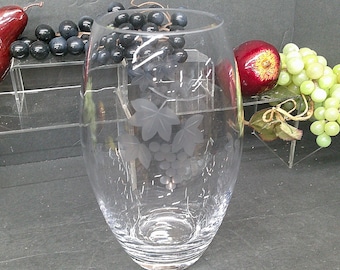 2401 Etched Grapes & Leaves Clear Glass 9" Tall x 5.5" Wide Vintage Vase - Excellent Condition