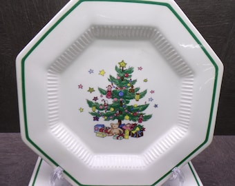 2608 Nikko Christmastime Vintage 8.25" Octagonal Salad / Snack Plates Set of 4
