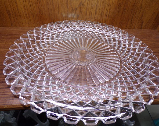 2411 Anchor Hocking Waterford Waffle Pattern Vintage 14" Serving Platter Tray - Great Condition
