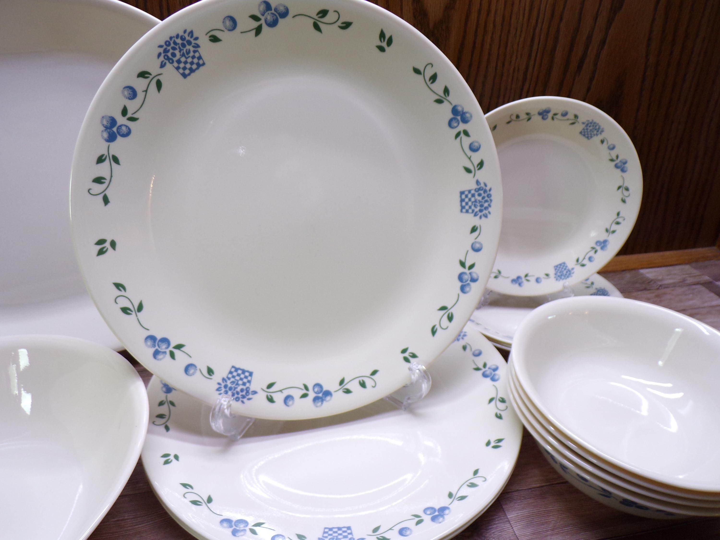 2511 Corelle by Corning Retired Vintage Blueberry Bouquet