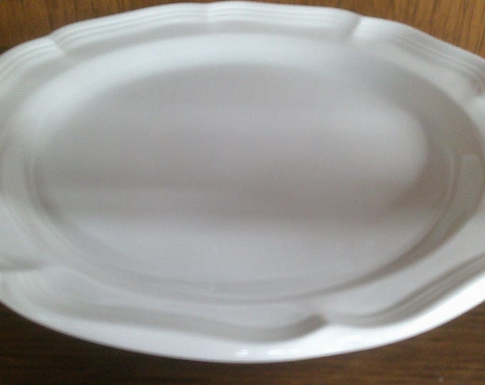 2411 Mikasa F9000 French Countryside Stoneware 12.5" Ivory Chop Plate / Platter - Great Condition