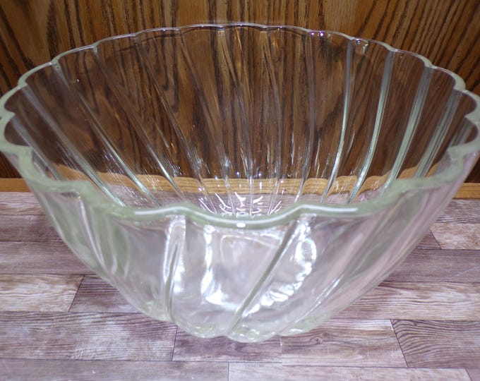 2510 Hazel Atlas Colonial Swirl Clear Glass 10.5" x 7" Punch, Salad, Serving Bowl - Great Condition No Cups Included