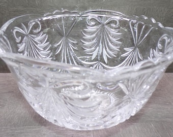 2604 Crystal Clear Madrid 9” 24% Lead Crystal Beautiful Vintage Centerpiece Fruit Bowl