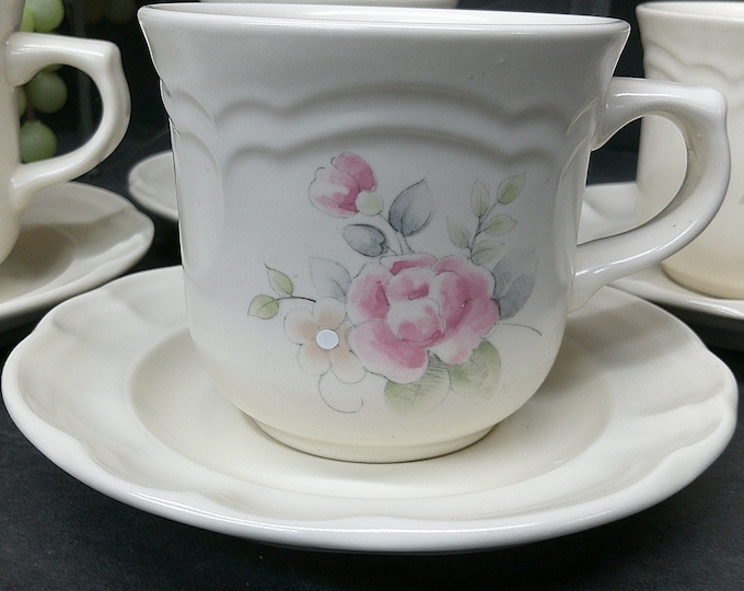 2403 Pfaltzgraff Tea Rose Stoneware Set of 8 pcs - (4) Cups & (4) Saucers Pink Roses Made in USA - Excellent Condition