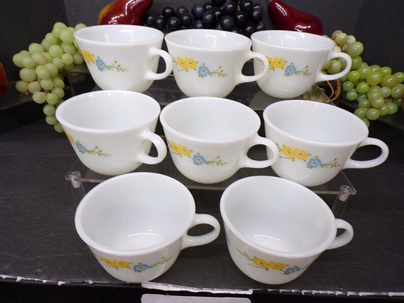 2308 Pyrex Flirtation Wildflowers & Butterflies Milk Glass 8 Oz Coffee