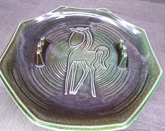 2602 Red Wing Pottery Vintage 1940's Pony Horse Ashtray 9.5" Green w/ Brown Fade & Brown Backside Made in the USA - Excellent Condition
