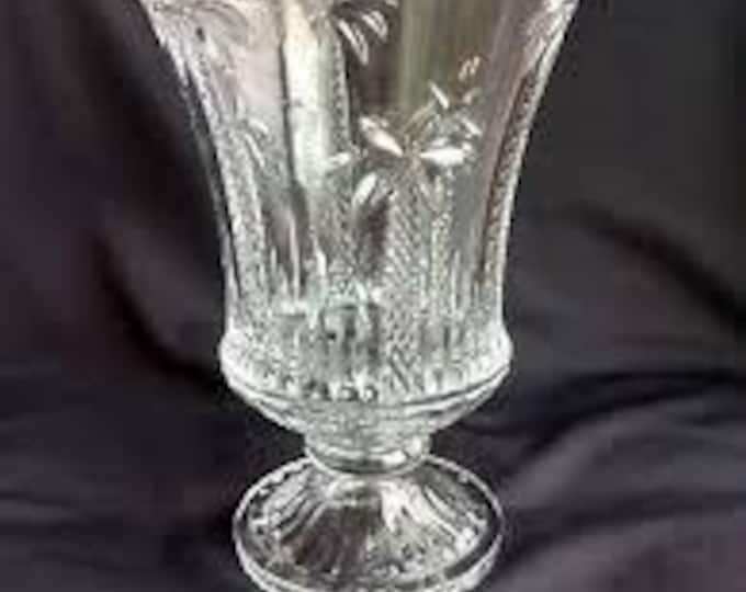 2409 Godinger Shannon Lead Crystal Etched Palm Tree 7.5" Hurricane Candle Holder / Vase - Great Condition