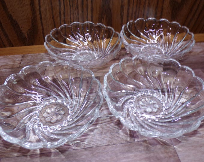 2509 Hazel Atlas Colonial Swirl Shell 5" Clear Glass Vintage Bowls Set of 4- Great Condition