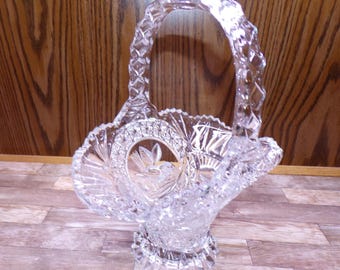 2511 Hofbauer Byrdes Beautiful Vintage 11" 24% Lead Crystal Bird Basket with Handle Made in Germany - Great Condition No Wear Very Beautiful