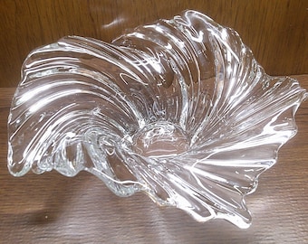 2411 Mikasa Original Walther-Glas Belle Epoque 12" Beautiful Wavy Crystal Vintage Center piece Bowl - Great Condition No Chips or Cracks