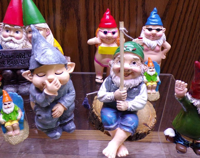 2508 Mixed Set of 9 Vintage to Modern Gnomes Set of 9 Various sizes 2" to 6.5" - Good Condition