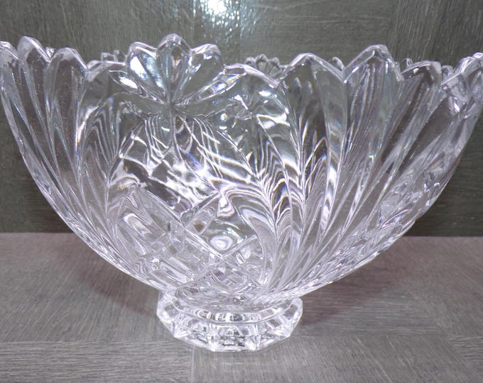2604 Crystal Clear Industries Meridian 9" Lead Crystal Footed Centerpiece Decorative Bowl
