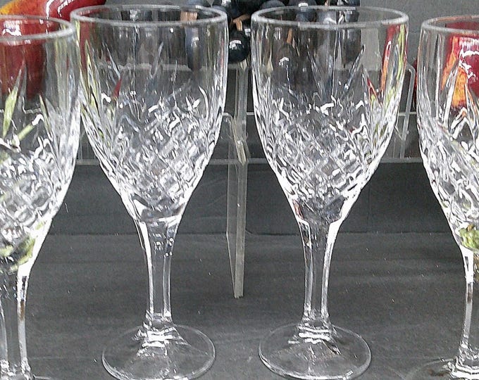 2312 Godinger Shannon 24% Lead Crystal 8" Stemmed Pineapple Cut Dublin Footed Glasses Vintage Set of 4 - Great Condition No Chips or Cracks