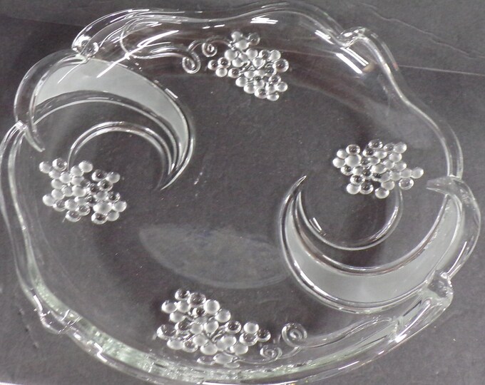 2211 Mikasa Waltherglass Crystal Vigneta Vintage 13" Round Centerpiece Serving Bowl Platter SB209/313 - Like New in Box