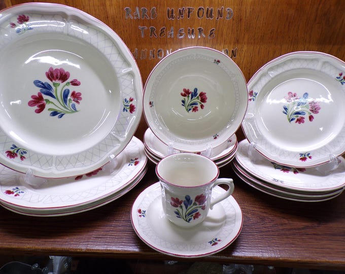 2506 Tienshan Country Fleur Stoneware - Dishwasher, Microwave, Oven Safe - Great Condition Choose from List: