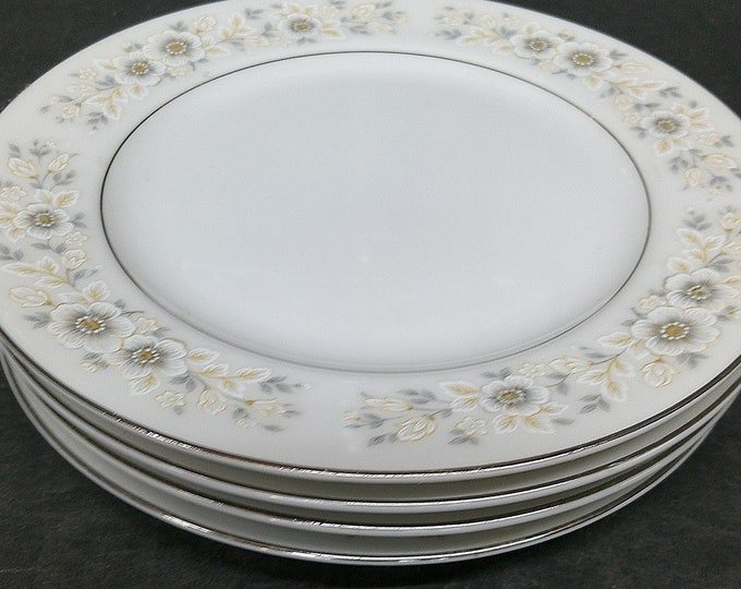2405 Carlton Andover China #482 Vintage Yellow, Gray & White Floral Platinum Rim Made in Japan - Great Condition