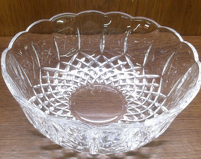 2410 Royal Crystal Rock RCR Opera Serving Bowl Large 9" Made in Italy Pineapple Cut Lead Crystal - Great Condition