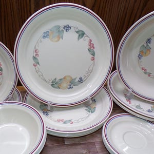2604 Corelle Abundance Mixed Fruit Pattern Dinnerware - Great Condition Choose From List: