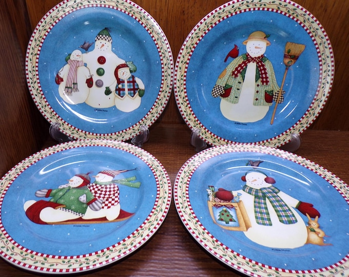 2507 Sakura Jolly Snowmen 8.25" Vintage 2000 Lunch / Snack Plates Mixed Set of 4 by Debbie Mumm - Pre-owned Great Condition