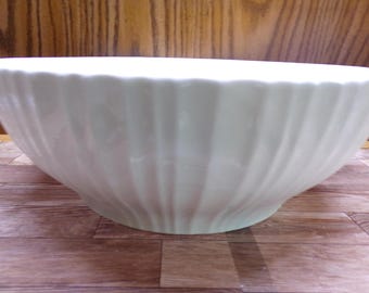 2509 Corningware Tableware White Casual China 10.5" Serving Bowl Ribbed/Panel Side - Great Condition