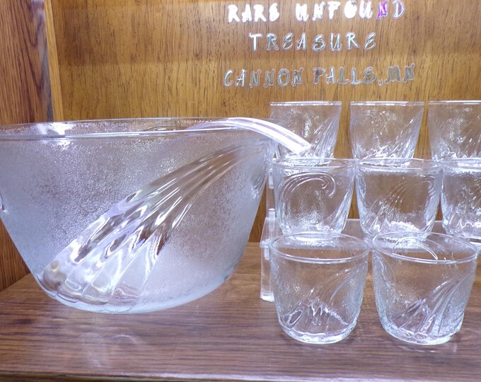 2412 Anchor Hocking Jubilee - 11.5" x 6.5" Bowl, Ladle & 8 Cups Textured Swirling Rolling Wave Pattern- Great Condition