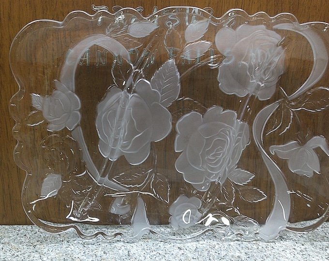 2408 Mikasa Rose Garden - Embossed Frosted Roses 13.5" x 10" Divided Platter - Great Condition