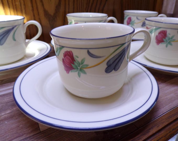 2511 Lenox China Stone Poppies on Blue 12 pc Set - (6) 8 oz Cups & (6) Saucers - Great Condition