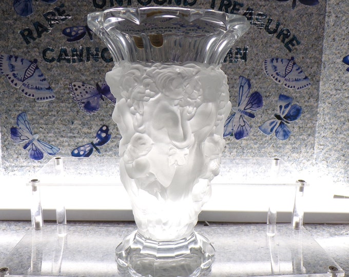 2210 Desna Bohemia 8.5"T Frosted Lead Crystal Embossed Nude Figural Man Woman Child- SMALL WONDERS Vase - Czech Republic - No Defects