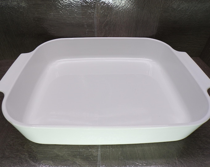 2602 Corning Ware White durable Pyroceram glass 3qt. 12" x 10.5" Lasagna Casserole Baking Pan - Great Condition Little Wear