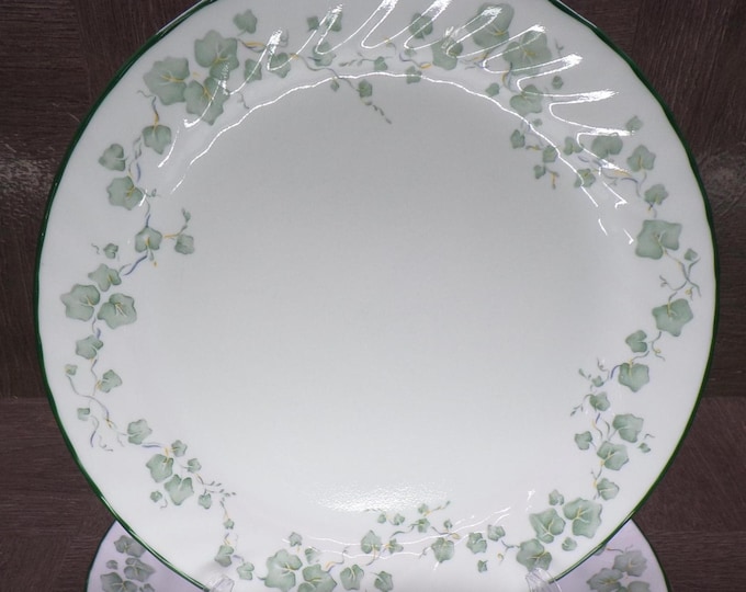 2602 Corelle Callaway Green Ivy Swirl Vintage 10.25" Dinner Plates Set of 4 - Great Condition Light Surface Scratches