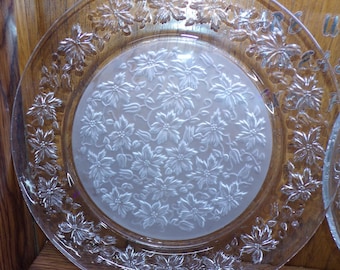 2505 Princess House Fantasia 13" Vintage Serving Platter Crystal Clear to Frosted Ivy/ Poinsettia Leaf
