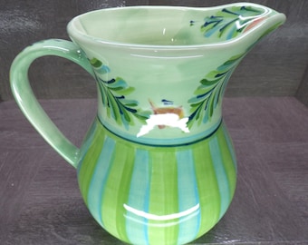 2602 Gail Pittman Provence 48 oz. 8" Tall Pitcher Green Garland Pattern Retired - Hand Painted - Pre-owned Great Condition
