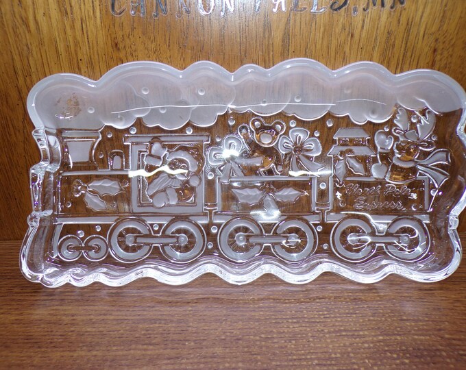 2505 Gorham Holiday Traditions North Pole Express Train 13.5" Frosted Christmas Santa Platter - Great Condition