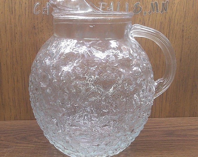 2501 Anchor Hocking Lido Milano 9" Clear Crinkle Glass Vintage Ball Pitcher w/ Ice Catcher Spout - Great Condition